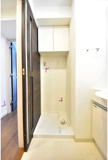 King House Sugamo - Interior - ["Flooring", "Wall", "Floor"]