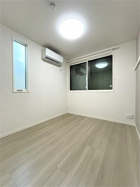 Bell Clair Nakamachi - Interior - ["Property", "Window", "Building"]