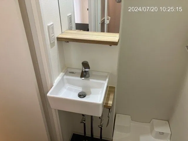 Trias129 - Interior - ["Plumbing fixture", "Bathroom Sink", "Flooring"]