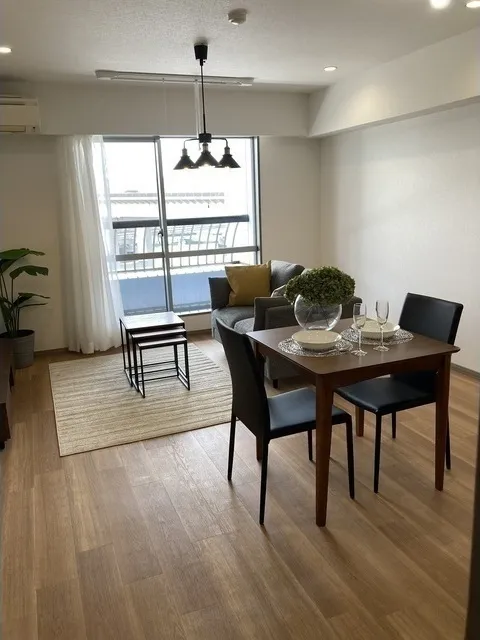 LOOP-M - Interior - ["Furniture", "Table", "Property"]