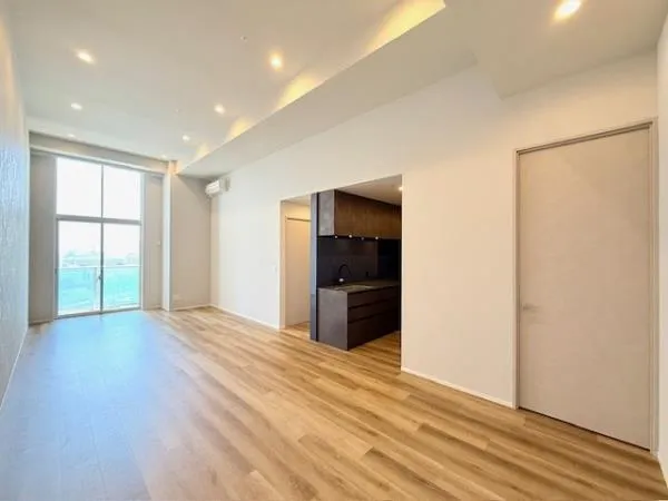 Brillia Ist Shinonome Canal Court - Interior - ["Flooring", "Floor", "Wood flooring"]