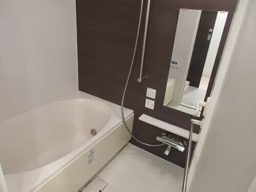 Suncreadle Ukima Funato - Interior - ["Plumbing fixture", "Flooring", "Bathroom"]