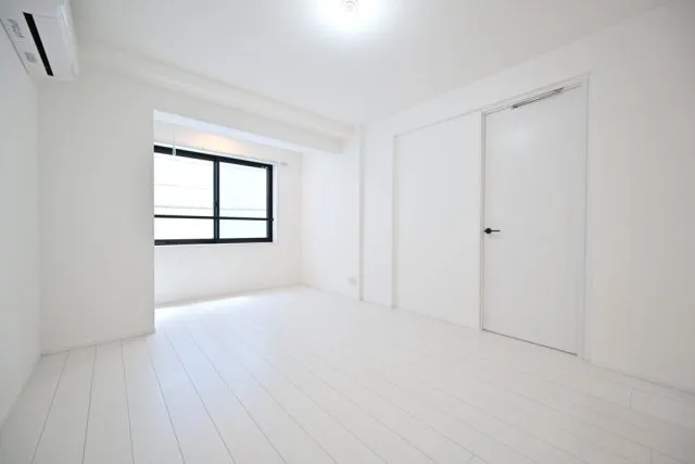 The Residence Nihonbashi - Interior - ["White", "Flooring", "Floor"]