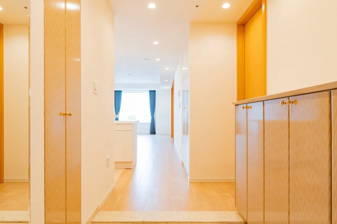 La Tour Shibakoen - Interior - ["Flooring", "Floor", "Wood"]