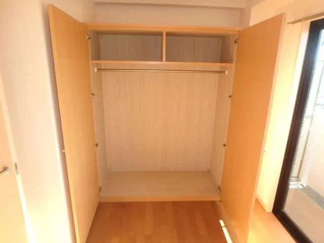 Verona Togoshi Ginza - Interior - ["Flooring", "Wood", "Floor"]