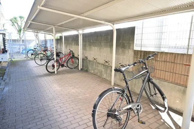 City Plaza Wakabayashi - Other - ["Bicycle", "Land vehicle", "Bicycle wheel"]