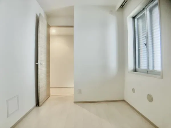 Brillia Mare Ariake Tower & Garden - Interior - ["Flooring", "Floor", "Wall"]