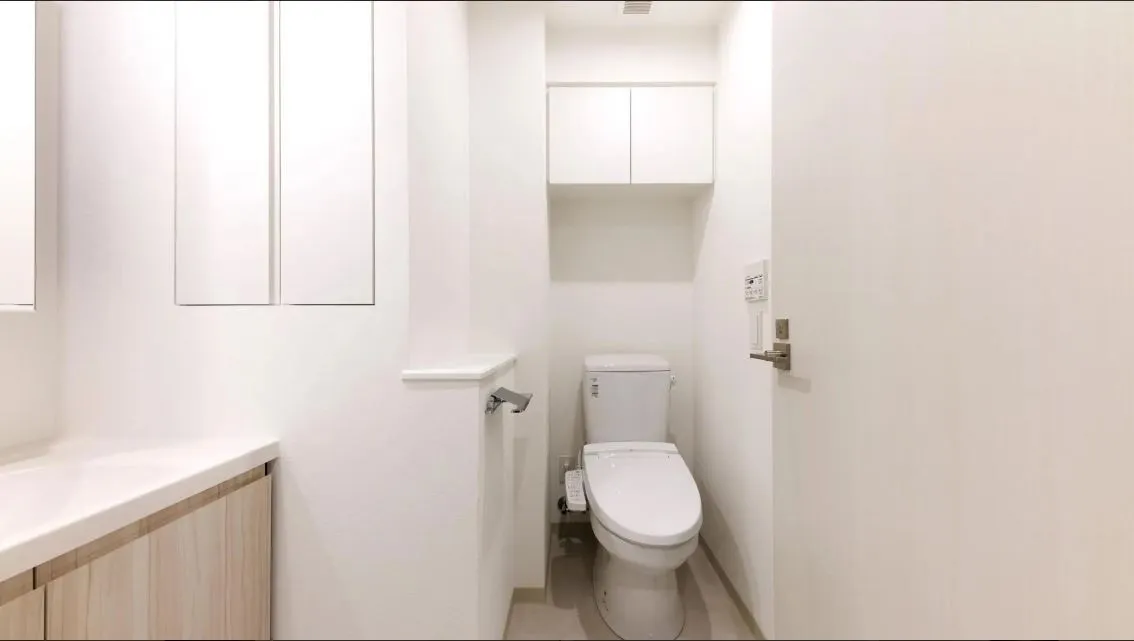 Hmlet Kinshicho II - Interior - ["Flooring", "Toilet seat", "Floor"]