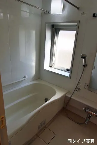 Comforia Honkomagome - Interior - ["Bathroom", "Property", "Room"]