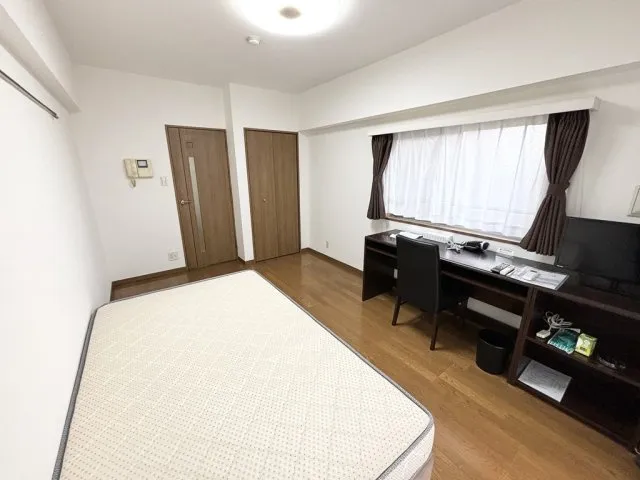 Sky Court Ginza East No. 2 - Interior - ["Wood", "Flooring", "Interior design"]