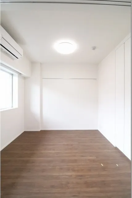 Asyl Court Nerima Nakamurabashi - Interior - ["Ceiling", "Wood", "Flooring"]