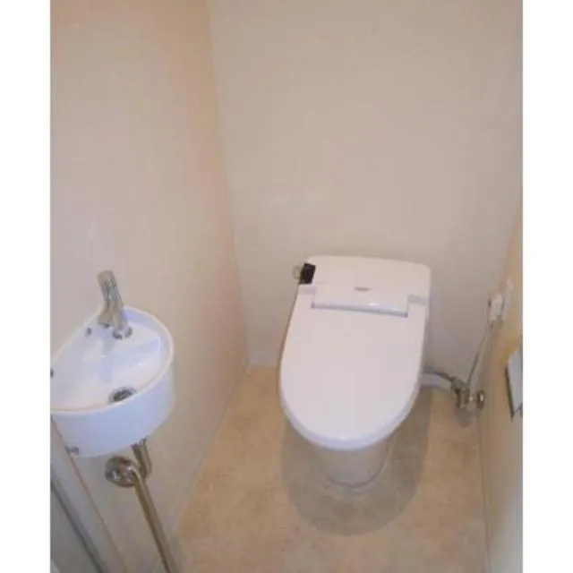 Park Cube Atagoyama Tower - Interior - ["Toilet", "Toilet seat", "Property"]