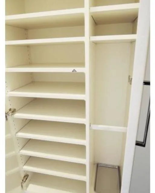 Park Axis Oshiage Terrace - Interior - ["Cupboard", "Shelving", "Closet"]