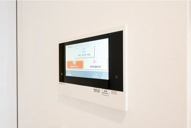 Season Flats Omorinishi - Interior - ["Electronic device", "Display device", "Technology"]