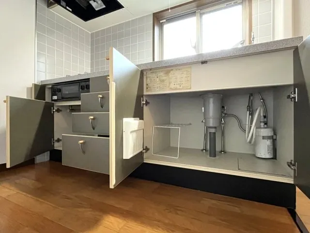 Garden Home Sanno Hills - Interior - ["Flooring", "Cabinetry", "Kitchen"]