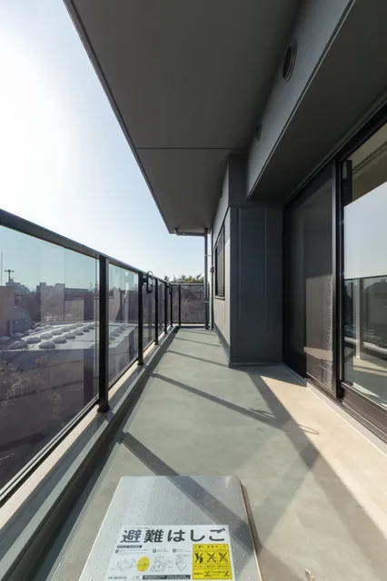 Terra Silk Forest - Interior - ["Apartment", "Glass", "Condominium"]