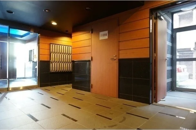 J Flats Hatsudai - Exterior - ["Fixture", "Wood", "Cabinetry"]