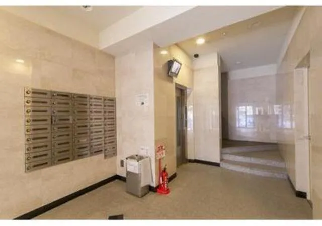Court Luxuria Kyobashi - Exterior - ["Property", "Room", "Ceiling"]