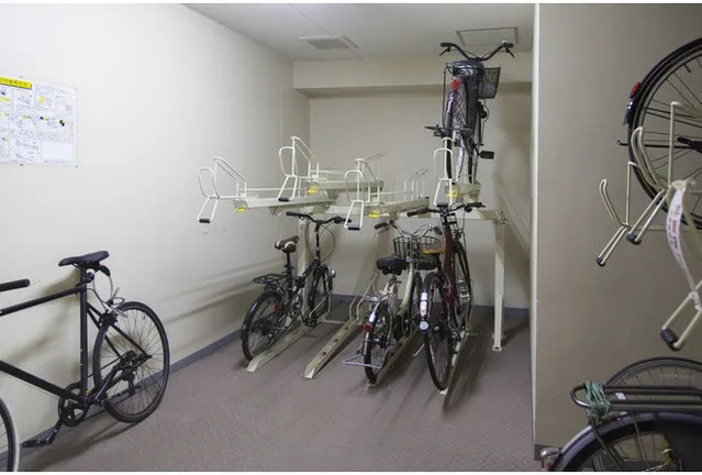CASA DE FLORA - Other - ["Bicycle", "Bicycle wheel", "Bicycle frame"]