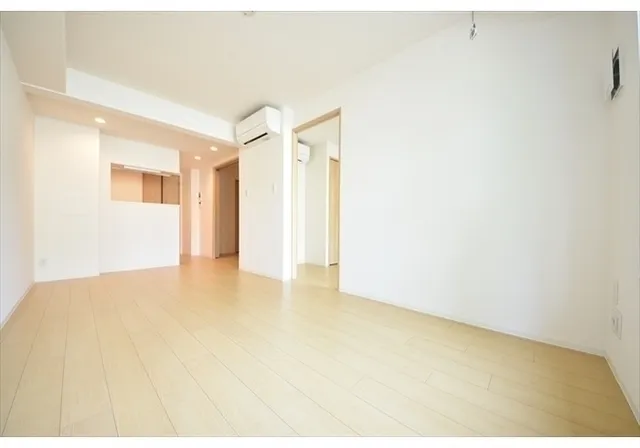 El Faro Waseda - Interior - ["Flooring", "Floor", "Wood flooring"]
