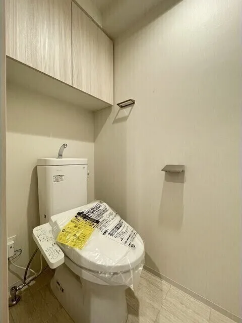 Comforia Liv Minamisunamachi East - Interior - ["Flooring", "Floor", "Plumbing fixture"]