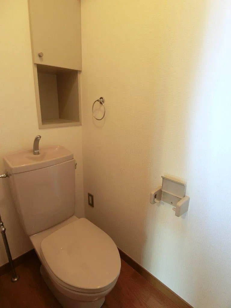 KDX Residence Daikanyama II - Interior - ["Toilet seat", "Building", "Wood"]