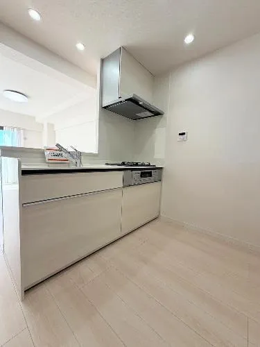 Cesar Sakado Room 504