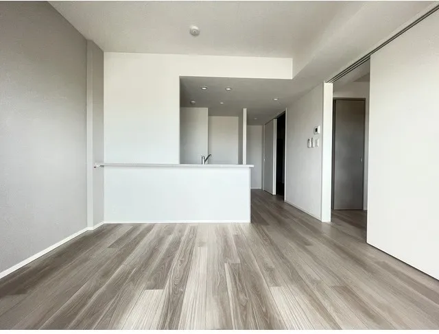Comforia Liv Sumiyoshi Chida - Interior - ["Flooring", "Floor", "Wood"]