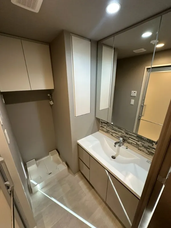 Season Flats Ryogoku South - Interior - ["Flooring", "Floor", "Interior design"]