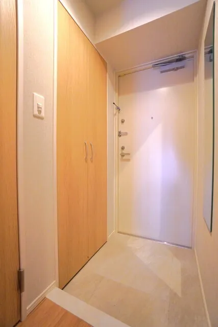 Roygent Komagome Rikugien - Interior - ["Flooring", "Floor", "Wood"]
