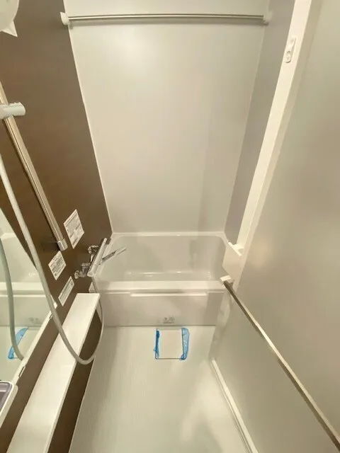 RESIDIA Kinshicho - Interior - ["Flooring", "Floor", "Plumbing fixture"]