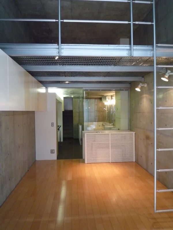 Ombrage - Interior - ["Flooring", "Ceiling", "Floor"]