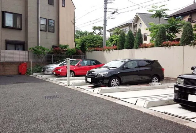 Comforia Yoyogi Uehara - Other - ["Land vehicle", "Vehicle", "Car"]