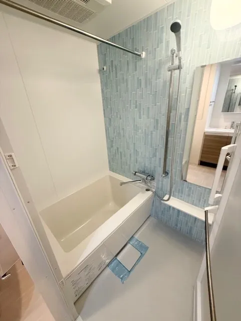 Residia Nishikoyama - Interior - ["Plumbing fixture", "Bathtub", "Bathroom"]