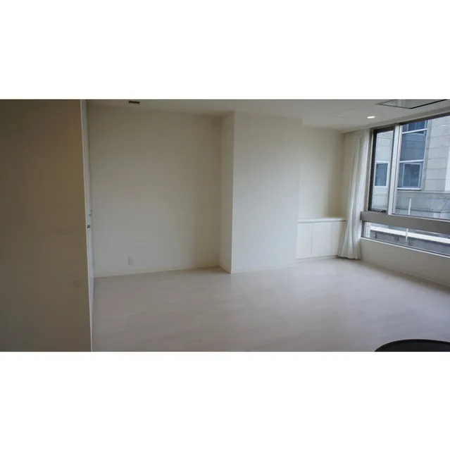 Prime Square City - Interior - ["Rectangle", "Window", "Shelving"]