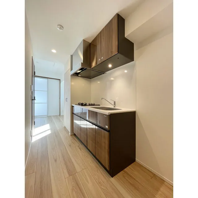 Azur Terrace Monzennakacho - Interior - ["Cabinetry", "Countertop", "Building"]