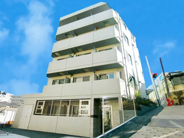 Crevista Akabane - Exterior - []