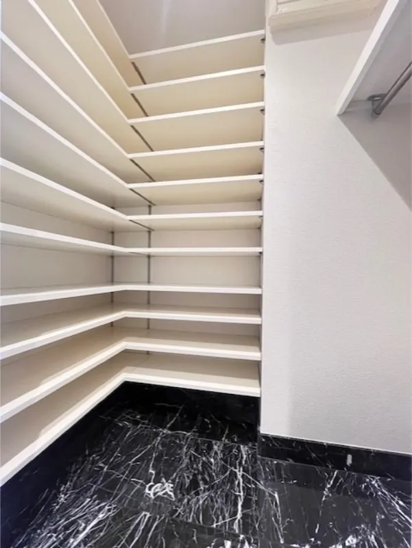 West Park Tower Ikebukuro - Interior - ["Wood", "Flooring", "Floor"]