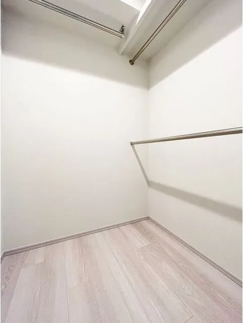 Livio Maison Higashi-Ikebukuro - Interior - ["Wood", "Flooring", "Floor"]