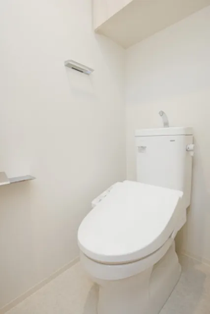 LEGASIS Nakameguro - Interior - ["Bathroom", "Toilet seat", "Purple"]
