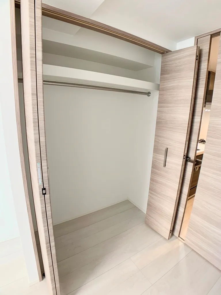 Gran Casa Sumiyoshi - Interior - ["Wood", "Flooring", "Floor"]