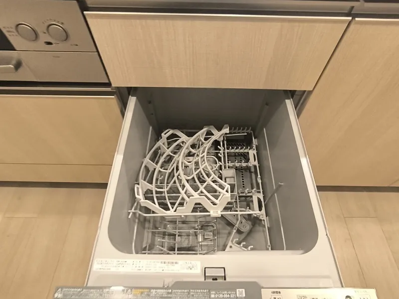 Geo Tower Minamimorimachi - Interior - ["Dish Rack", "Major appliance", "Dishwasher"]