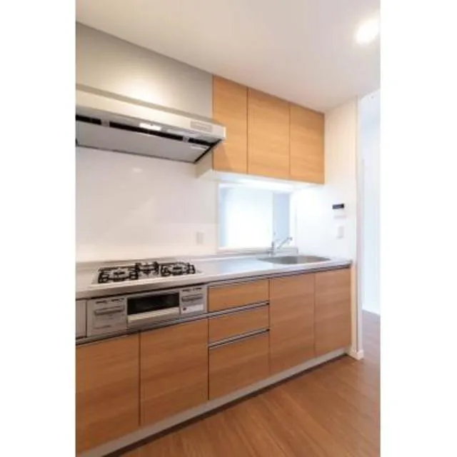 Rumireis Toyosu - Interior - ["Cabinetry", "Countertop", "Building"]