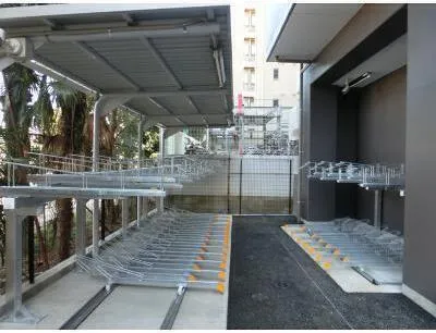 Urbanex Nishishinjuku - Exterior - Bicycle Parking