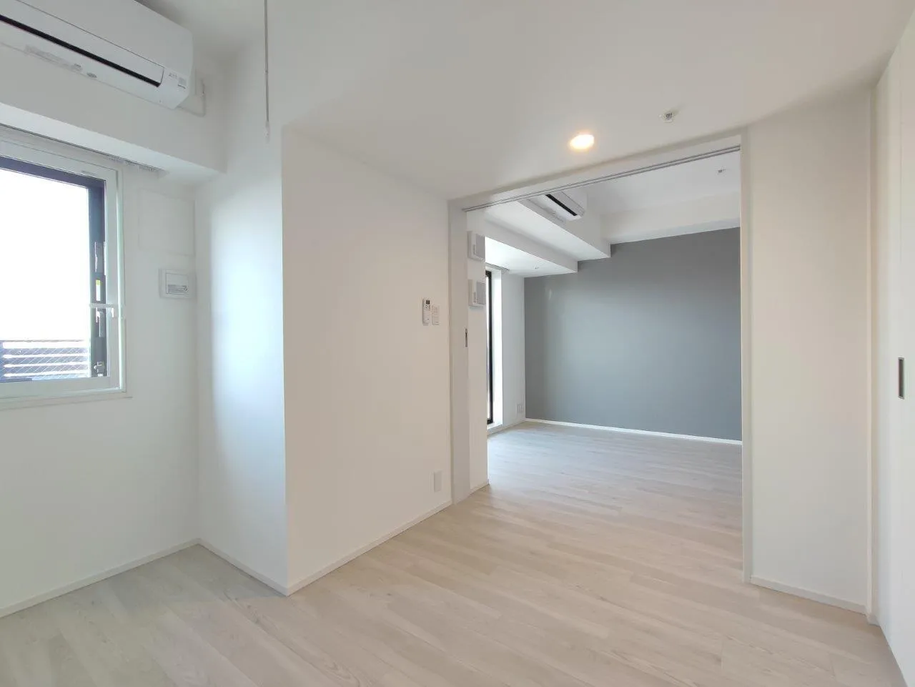 Cross Residence Takadanobaba - Interior - ["Property", "Fixture", "Window"]