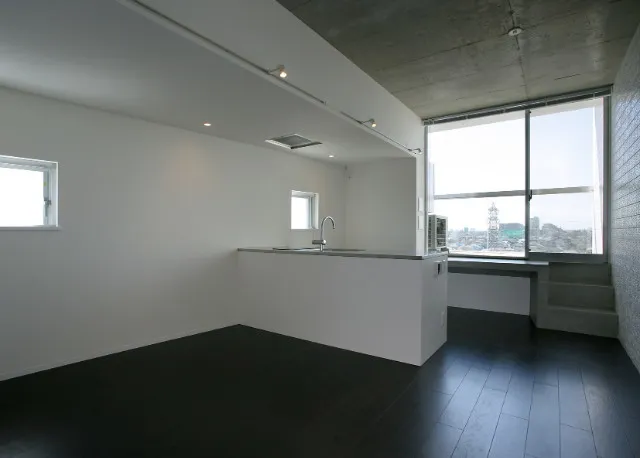 Ipse Gakugei Daigaku - Interior - ["Property", "Window", "Building"]