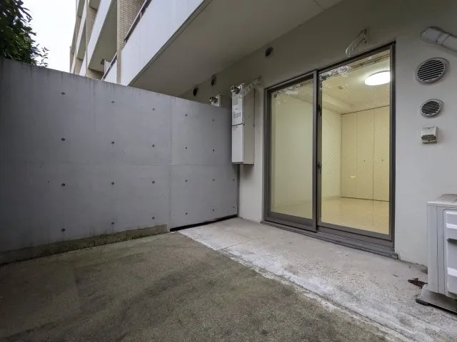 Garden Haginaka - Interior - ["Flooring", "Floor", "Door"]