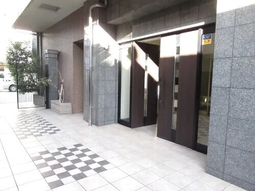 Studio Square Sumiyoshi - Exterior - ["Flooring", "Floor", "Door"]