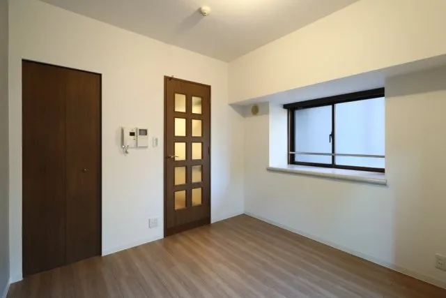 Phoenix Hatagaya Ichibankan - Interior - ["Flooring", "Wood", "Wood flooring"]