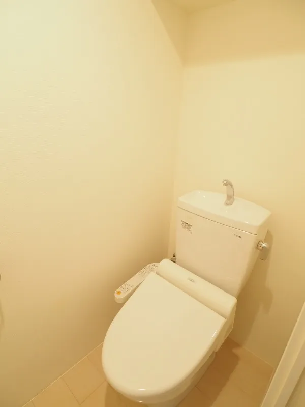 The Park Cross Chitose Kuwayama - Interior - ["Toilet seat", "Bathroom", "Plumbing fixture"]